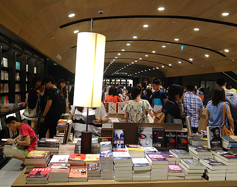eslite book store hong kong hours hk hysan place