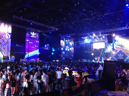 2ne1 concert hk hong kong adidas